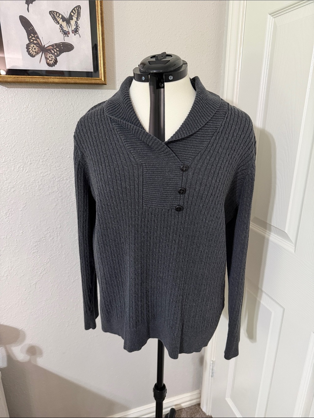 JEANNE PIERRE Charcoal Ribbed Shawl-Collar Button Pullover